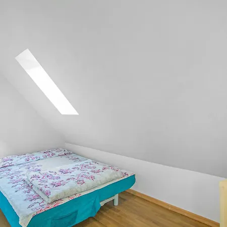 2 Bedroom Stunning In Casa vacanze *