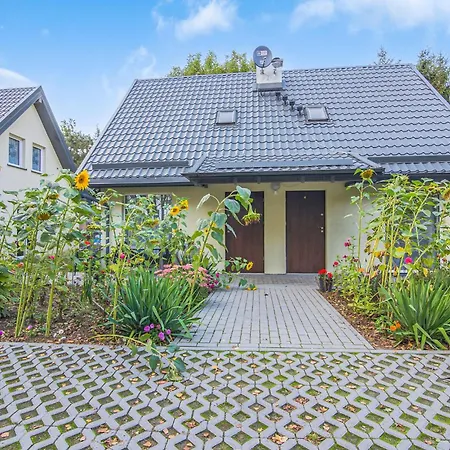 2 Bedroom Stunning In Holiday home Oslonka