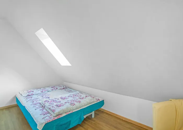 2 Bedroom Stunning In בית נופש *